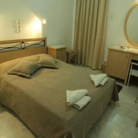 Serifos Hotel 2*