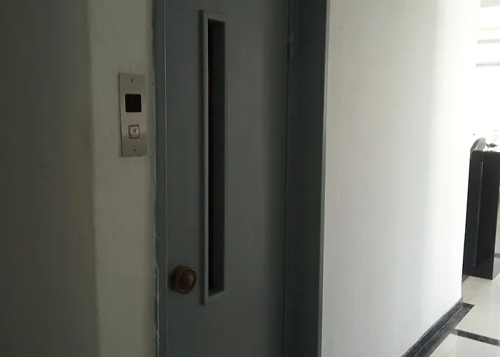 Отель Serifos 2*